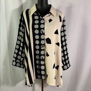 Ali Miles Black & Ivory Mixed Geometric Print 3/4 Sleeve Button Down Shirt